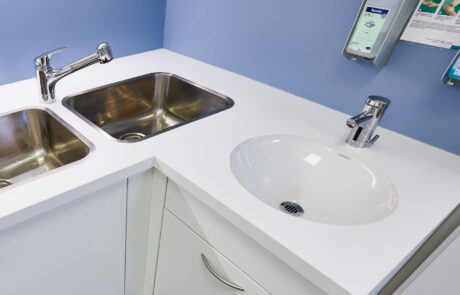 Rundes Waschbecken flächenbündig